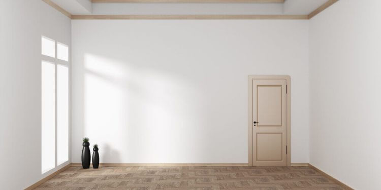 Празна стая врата